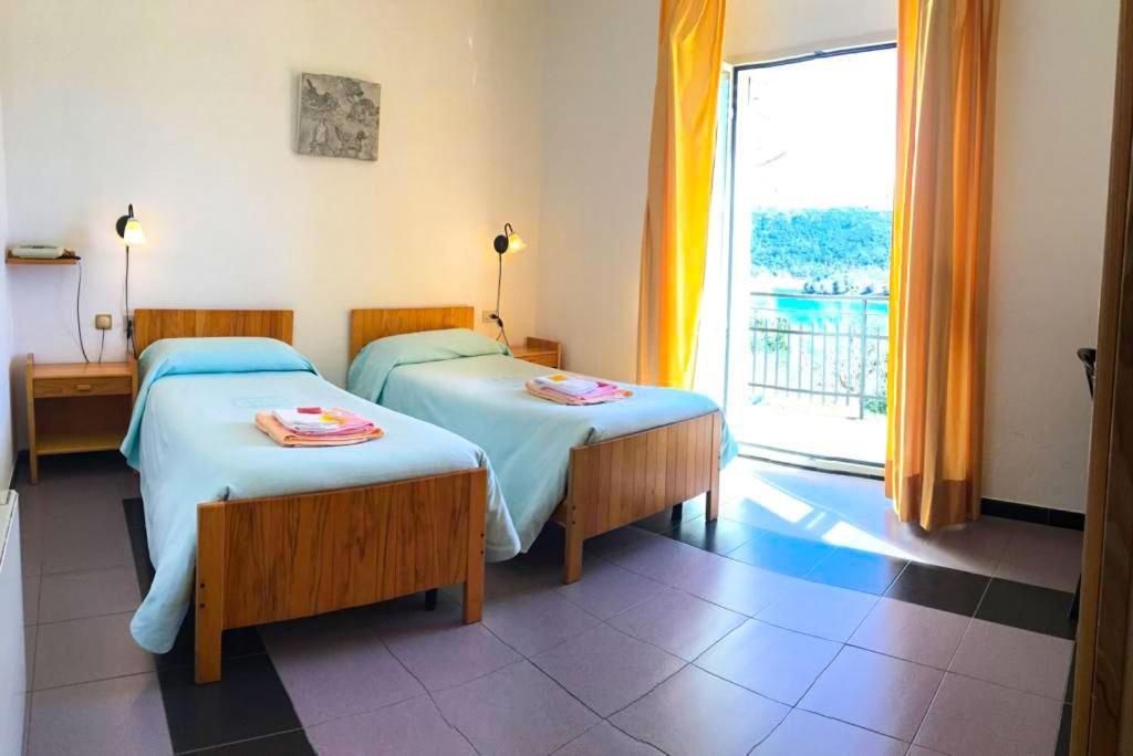 Hotel Ristorante Gusana Gavoi Ngoại thất bức ảnh