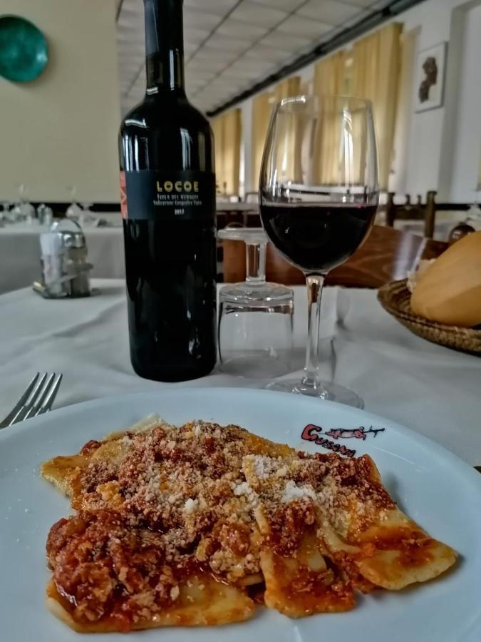 Hotel Ristorante Gusana Gavoi Ngoại thất bức ảnh