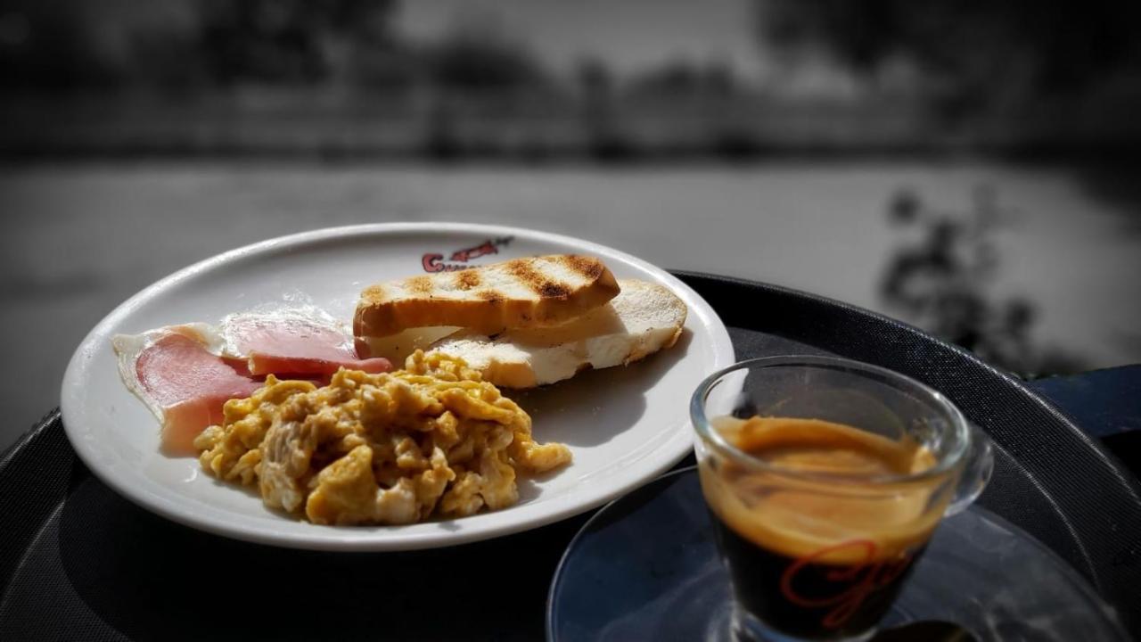 Hotel Ristorante Gusana Gavoi Ngoại thất bức ảnh